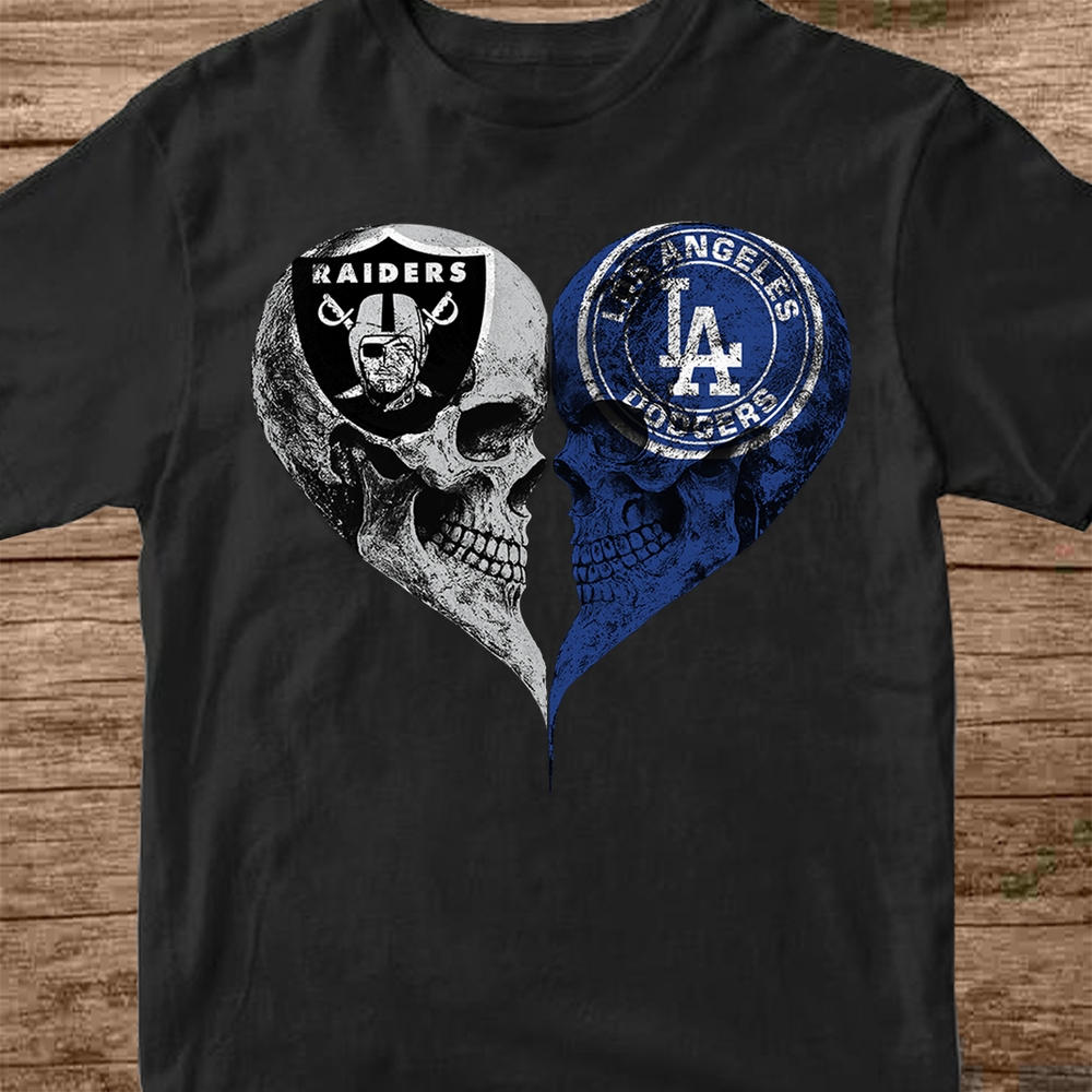 9cwnmbxj/products/6a02a7eae5eb8285f9f9abc2/attributes-slide:t-shirt,color:black/cCGLv6VWtT