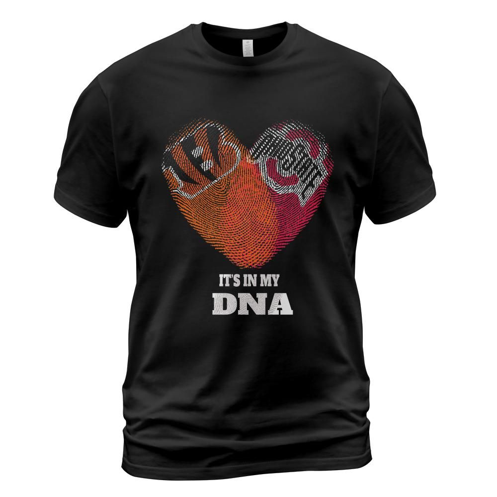 9cwnmbxj/products/6a10aaa55e9fc7585dfd1088/attributes-slide:t-shirt_db,color:black/front-name:Front-IE4rgyb3lN