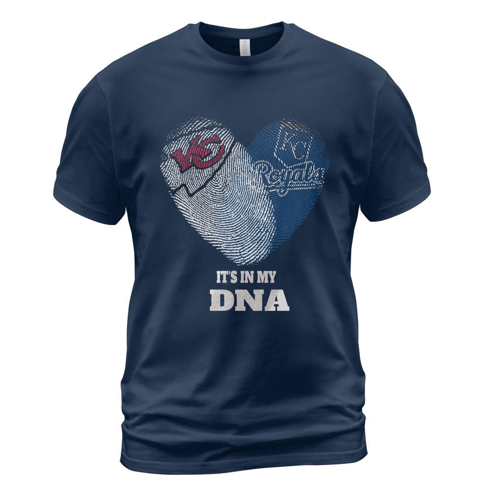 9cwnmbxj/products/6a10ab971cd78d76bae5d802/attributes-slide:t-shirt_db,color:navy/front-name:Front-2633TMmF_s