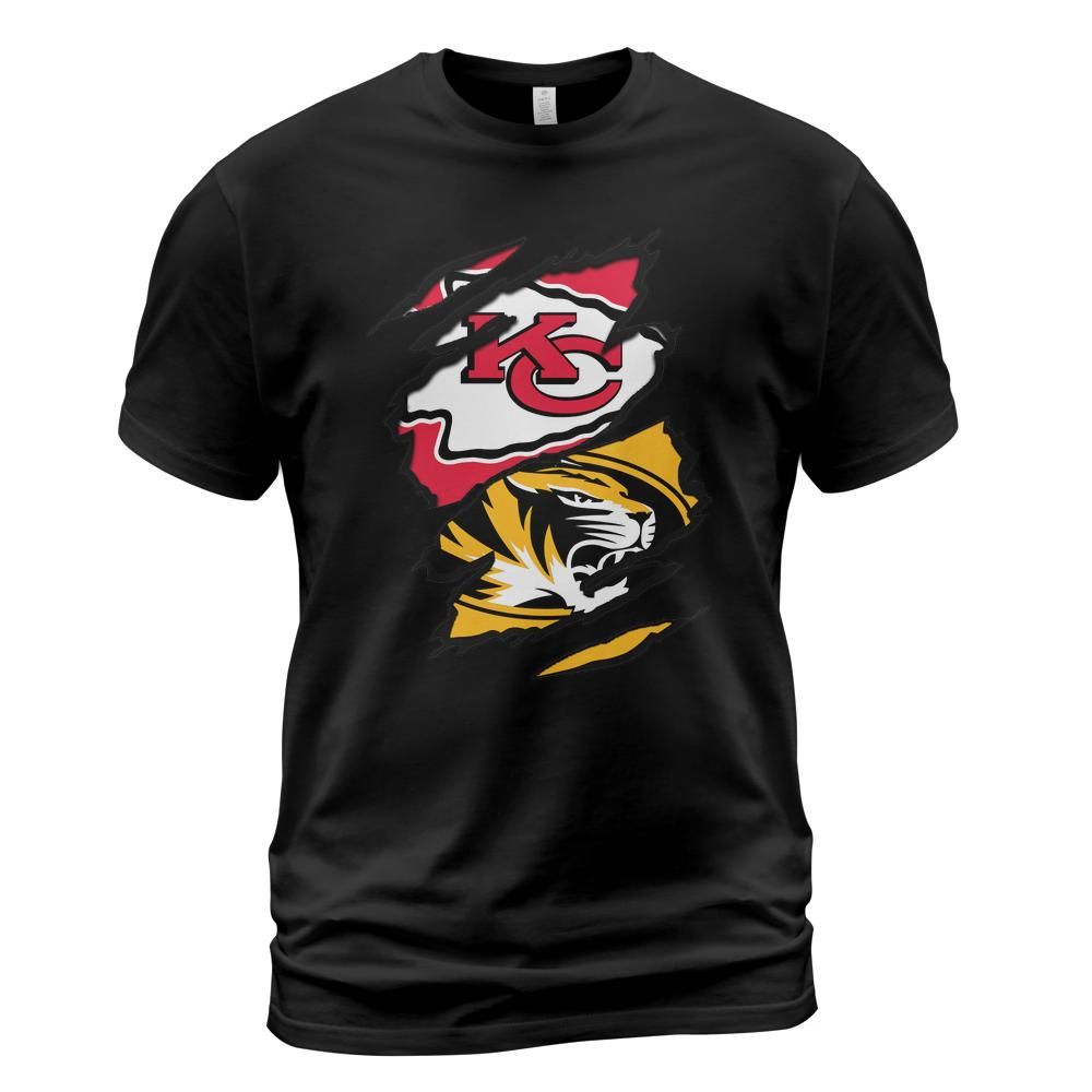 9cwnmbxj/products/6a3391fd30b9e6315204bde3/attributes-slide:t-shirt,color:black/front-name:Front-s0Pp2E1x2