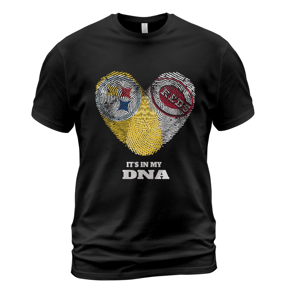9cwnmbxj/products/6a47e56af8b8356f58aebe41/attributes-slide:t-shirt_db,color:black/front-name:Front-b36qS9g03e