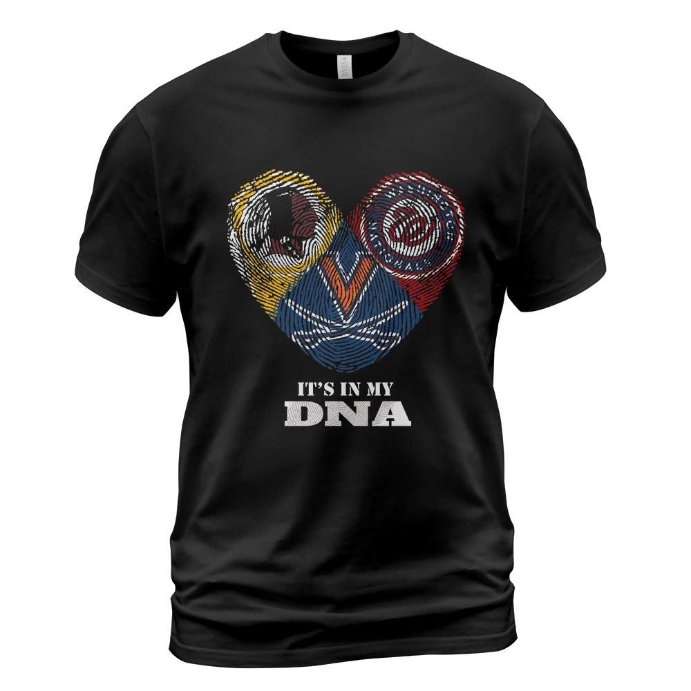 9cwnmbxj/products/6a4f290cfef3a800c58f8e29/attributes-slide:t-shirt_db,color:black/front-name:Front-lPLf9C0jev
