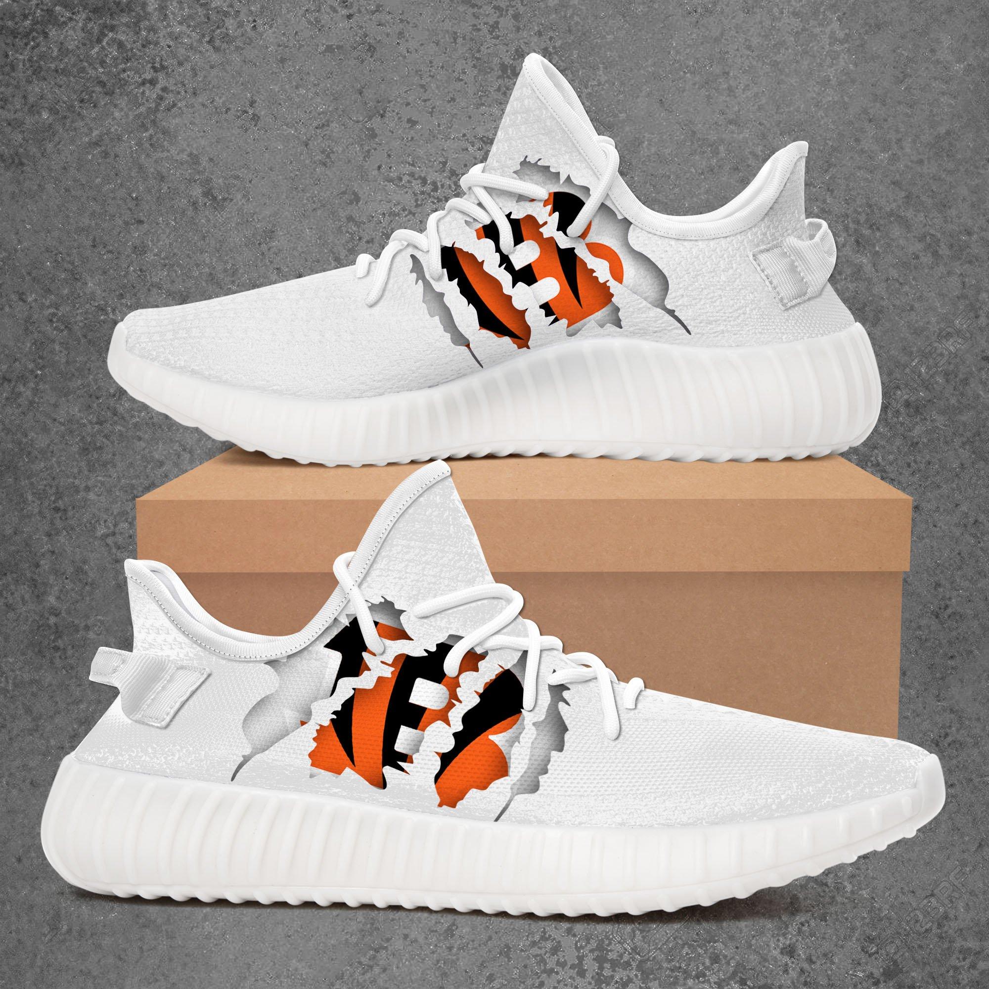 Kansas City Chiefs NFL Teams Yeezy Boost 350 V2 Shoes Sneaker Top Branding Trends 2020 (Copy)