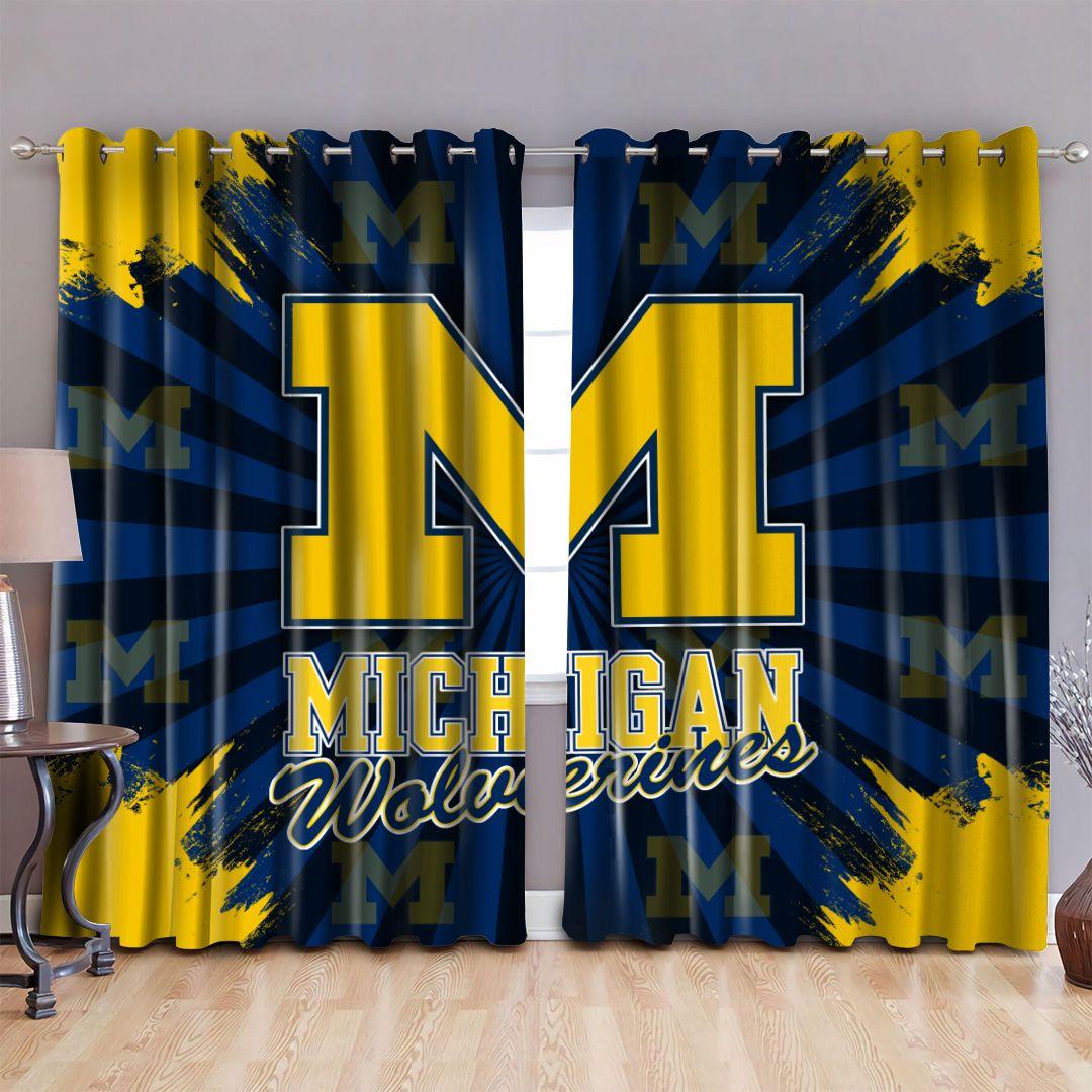 THA16 Michigan Wolverines Football Curtains