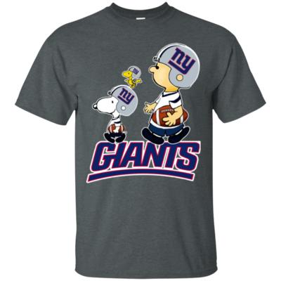 Snoopy the Peanuts Giants NFL football team T-Shirt