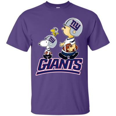 Snoopy the Peanuts Giants NFL football team T-Shirt