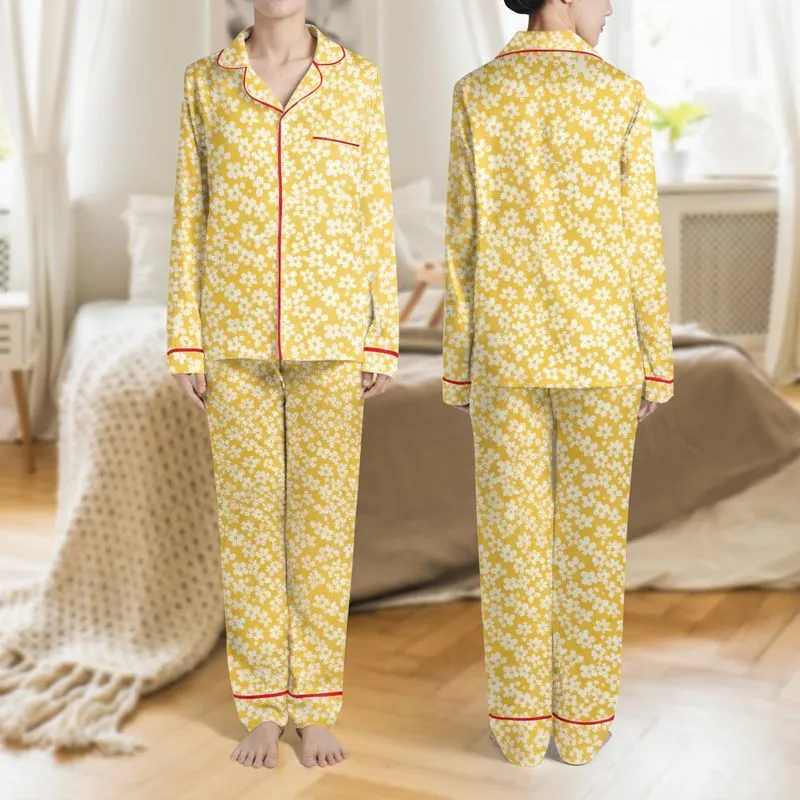 Women's Vibrant Sunny Yellow Hand-Drawn Cream Daisy Bloom Repeat Pattern Satin Pajamas Set - 1