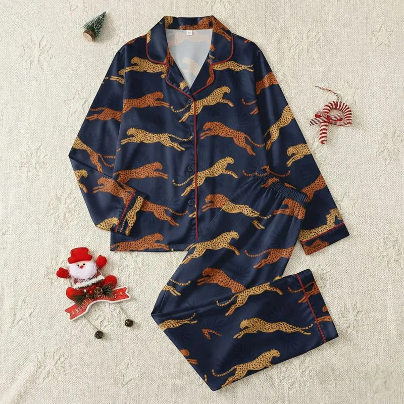 Fashion-Forward Individuals' Elegant Dynamic Cheetahs Deep Midnight Blue Golden Ochre Burnt Orange Flat Illustrative Pattern Satin Pajamas Set - 1