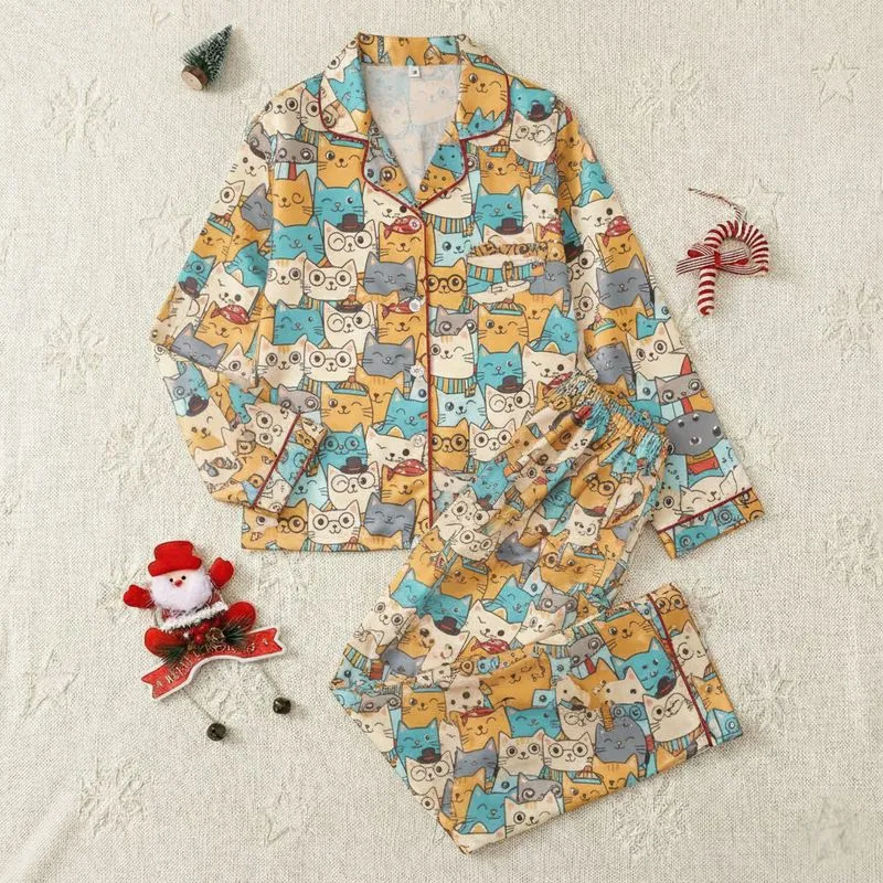 Cat Lovers' Whimsical Multi-Color Cartoon Feline Faces Pattern with Hats and Glasses Satin Pajamas Set - 1