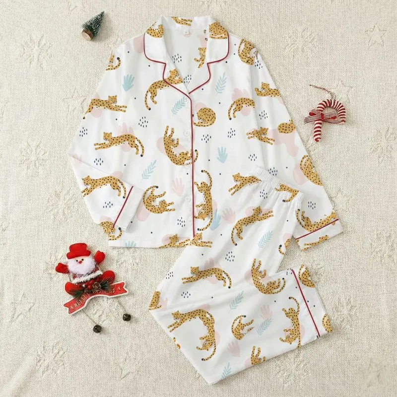 Women's Whimsical Golden Yellow Brown Leopard Black Spot Pastel Pink Blue Botanical Geometric Pattern Satin Pajamas Set - 1