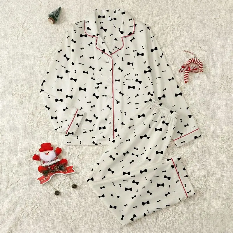 Women's Chic Cream & Black Bow Tie Scattered Repeating Pattern Minimalist Graphic Satin Pajamas Set - 1