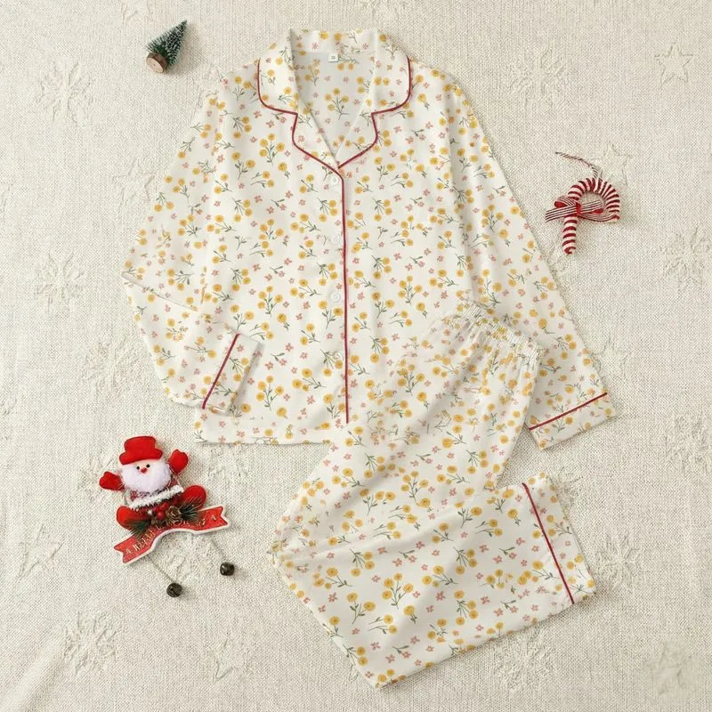 Women's Creamy Off-White Hand-Drawn Scattered Yellow & Peachy-Pink Wildflower Pattern Satin Pajamas Set - 1