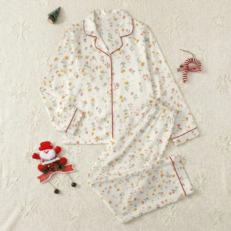 Delicate Wildflower Bloom: Scattered Hand-Drawn Floral & Leaf Design – Muted Sage & Pink Style Satin Pajamas Set - 1