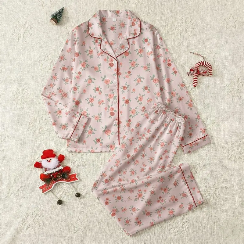 Women's Delicate Muted Rose Coral Peach Sage Green Rosebud Bloom Vintage Illustrative Pattern Satin Pajamas Set - 1