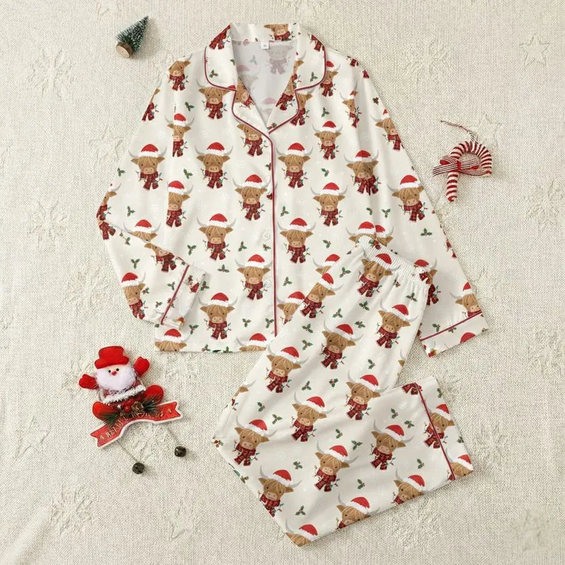Women's Whimsical Highland Cow Heads Red Santa Hat Plaid Scarf Multi-Color Christmas Lights Snowflakes Holly Pattern Satin Pajamas Set - 1