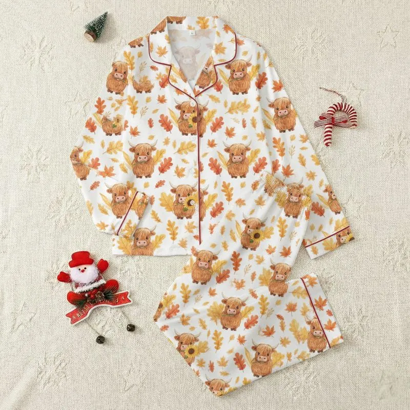 Women's Whimsical Fluffy Highland Cow Autumn Maple Leaf Sunflower Golden Orange Pattern Satin Pajamas Set - 1