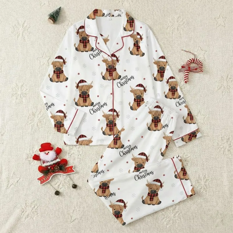 Women's Rustic Festive Highland Cow Buffalo Plaid Santa Hat & Snowflake Pattern Satin Pajamas Set - 1