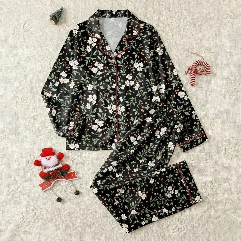 Women's Deep Black Elegant Botanical Cream Floret Sage Leaf Ochre Berry Pattern Satin Pajamas Set - 1