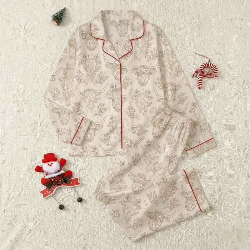 Highland Cow Lovers' Earthy Taupe Sepia Rustic Line Art Scattered Cow & Wildflower Pattern Satin Pajamas Set - 1