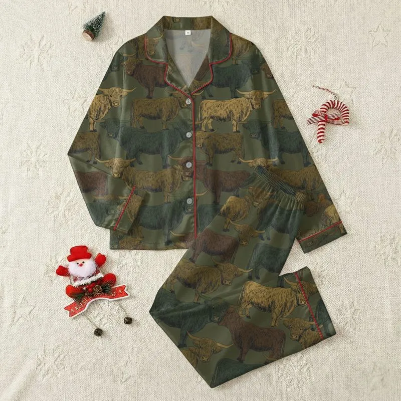 Highland Cow Enthusiasts' Seamless Stylized Textured Pattern, Muted Gold Bronze Olive Green Satin Pajamas Set - 1