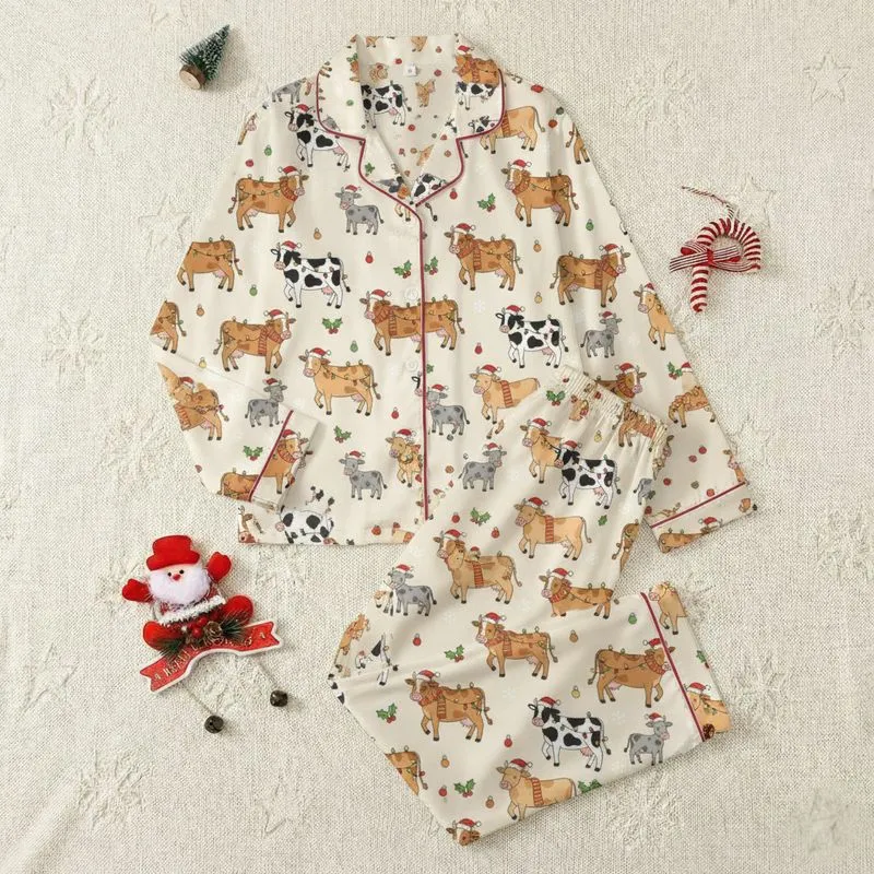 Country Christmas Enthusiasts' Cheerful Cartoon Cows, Santa Hats, Multi-Color Christmas Lights, Holly & Snowflakes Pattern on Cream-Beige Satin Pajamas Set - UJKL5WNQRU