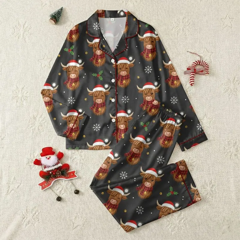 Country Christmas Lovers' Playful Highland Cow Santa Hat Red Plaid Scarf Holly Snowflake Pattern Satin Pajamas Set - 1