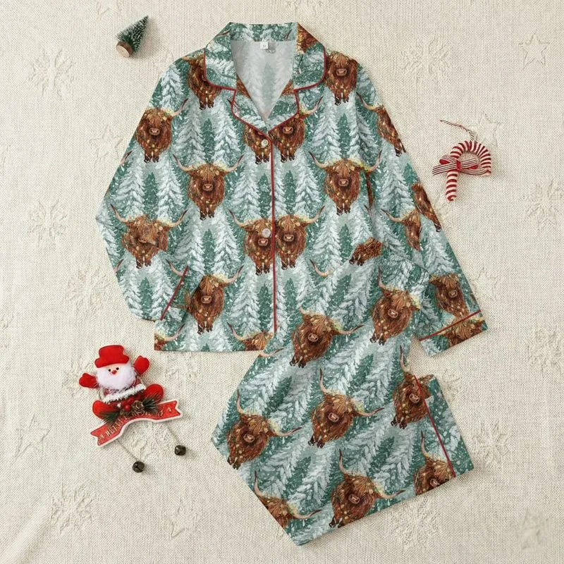 Rustic Holiday Enthusiasts' Painterly Highland Cow Snowy Forest Christmas Lights Repeat Pattern Satin Pajamas Set - 1