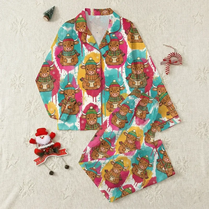 Women's Christmas Pajamas: Preppy Fluffy Highland Cow Pattern, Glitter Snowflakes Satin Pajamas Set - 1