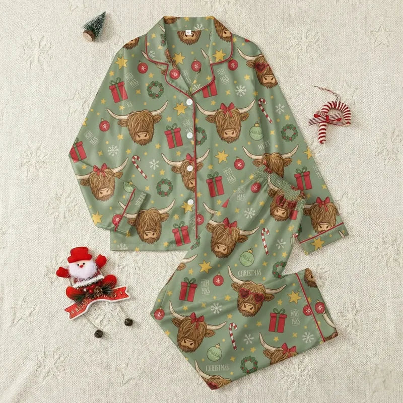Merry Christmas Pajama: Vintage Highland Cow Baubles Candy Cane Pattern Cotton Sleepwear Satin Pajamas Set - 1