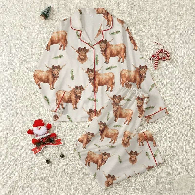 Highland Cow Christmas: Cozy Watercolor Rustic Wreath & Plaid Bows Festive Motif Satin Pajamas Set - 1