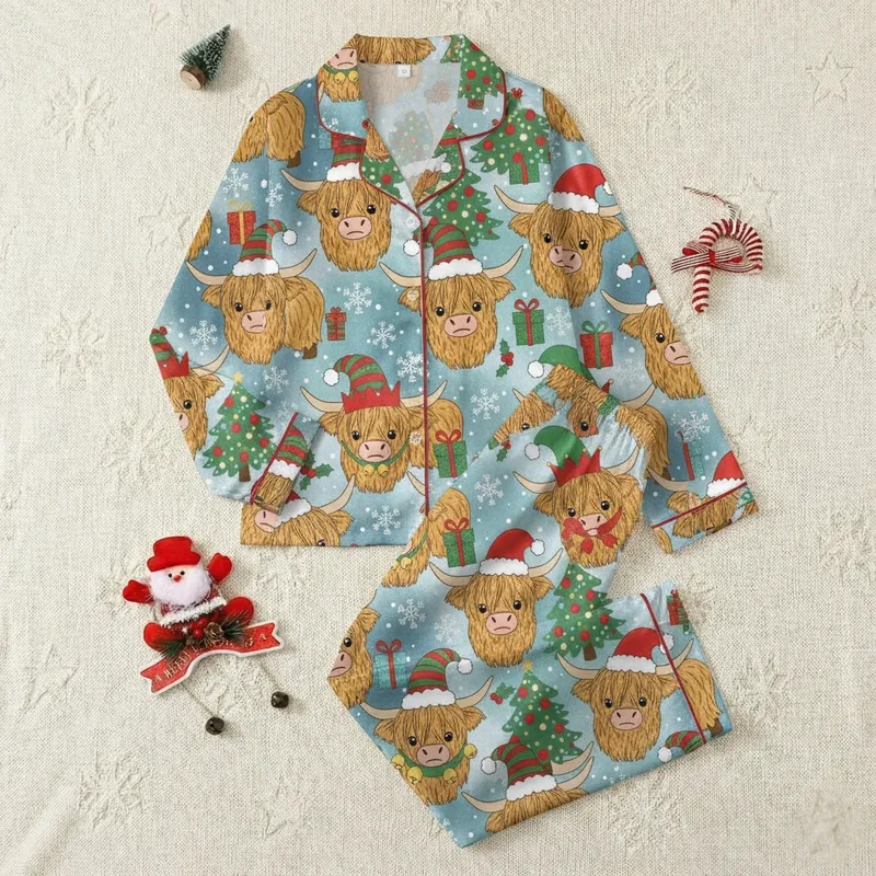Whimsical Christmas Sleep Set: Festive Highland Cow Elf & Santa Hat Pattern Satin Pajamas Set - 1