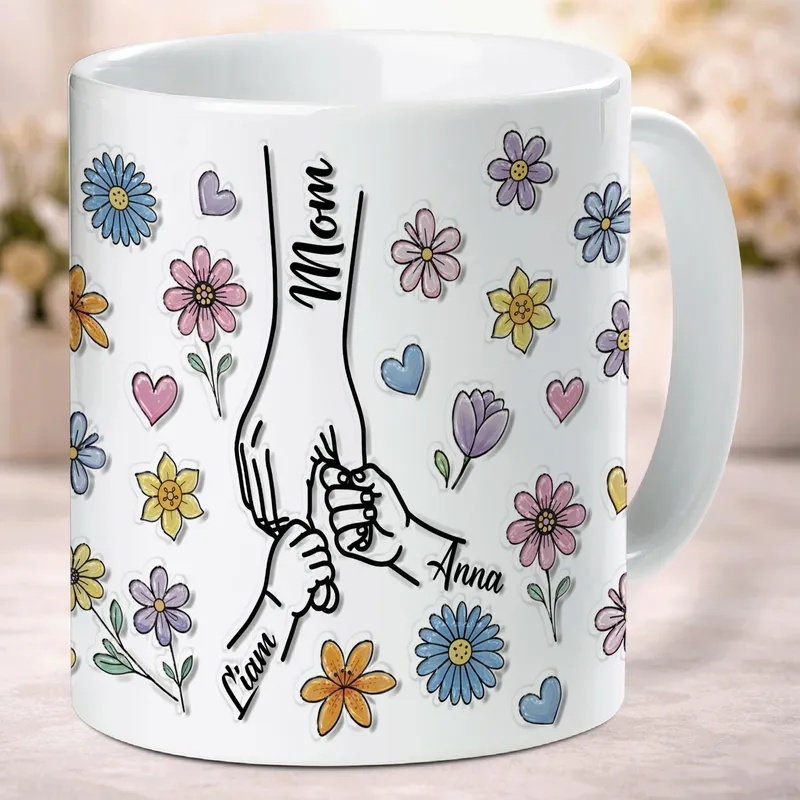 Personalized Mom Holding Hands Black Mug with Kids Names, Custom Floral Mother's Day Gift, 3D Effect Floral Coffee Cup for Mommy - 1