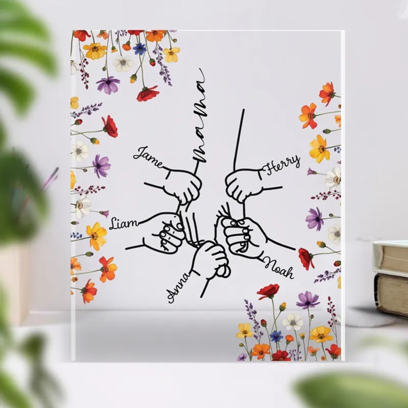 Personalized Acrylic Plaque For Mom,  Mom with Kids Names Hand Heart Acrylic Plaque, Mothers Day Gifts For Grandma - 1