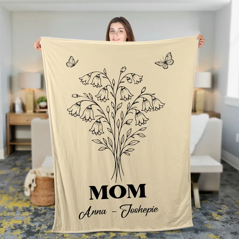 Personalized Mom and Kids Names and Flower Fleece Blanket Mother's Day Gift - 1