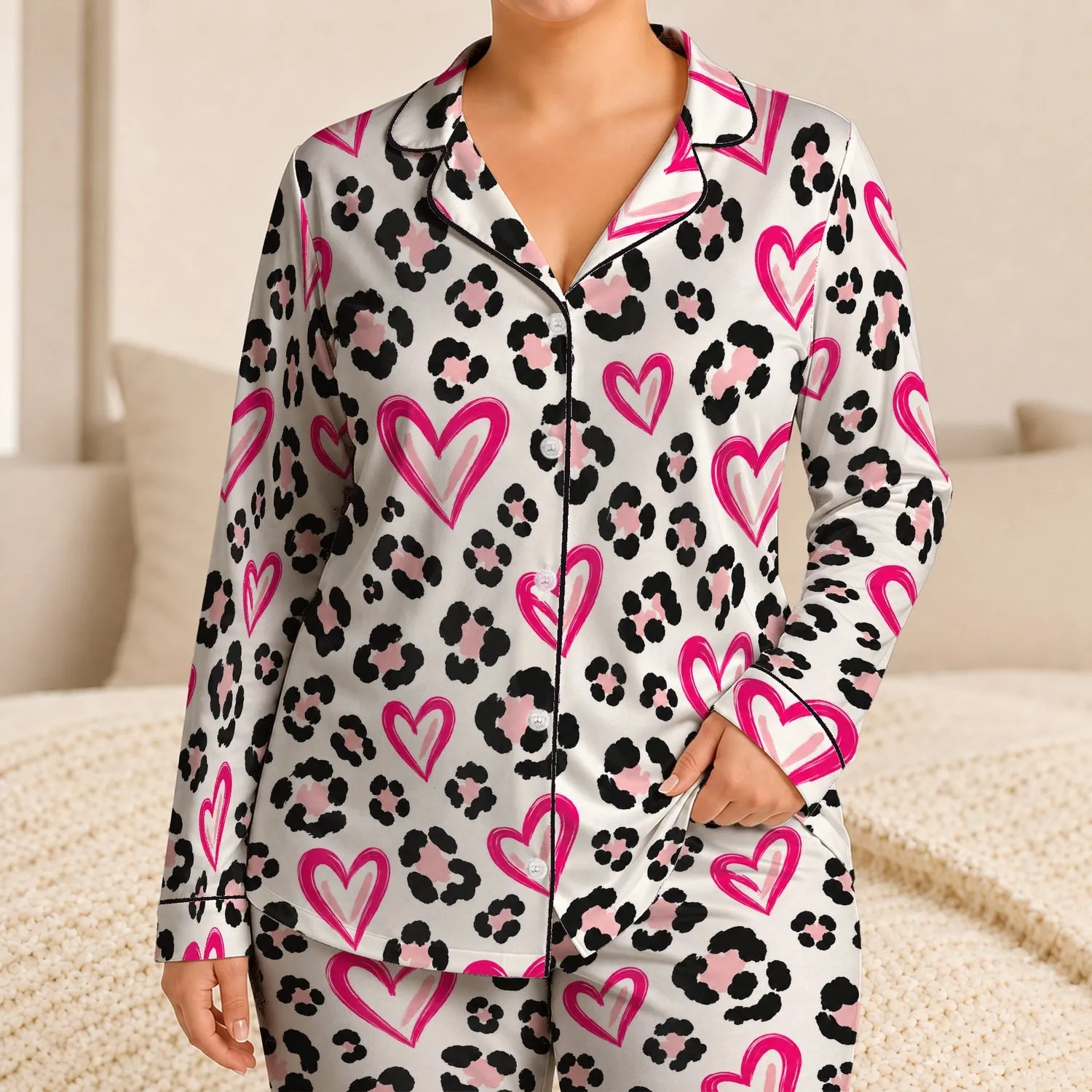 Black Leopard Spots and Fuchsia Hearts for Cozy Valentine Evenings and Relaxed Lounging Satin Pajamas Set - 1
