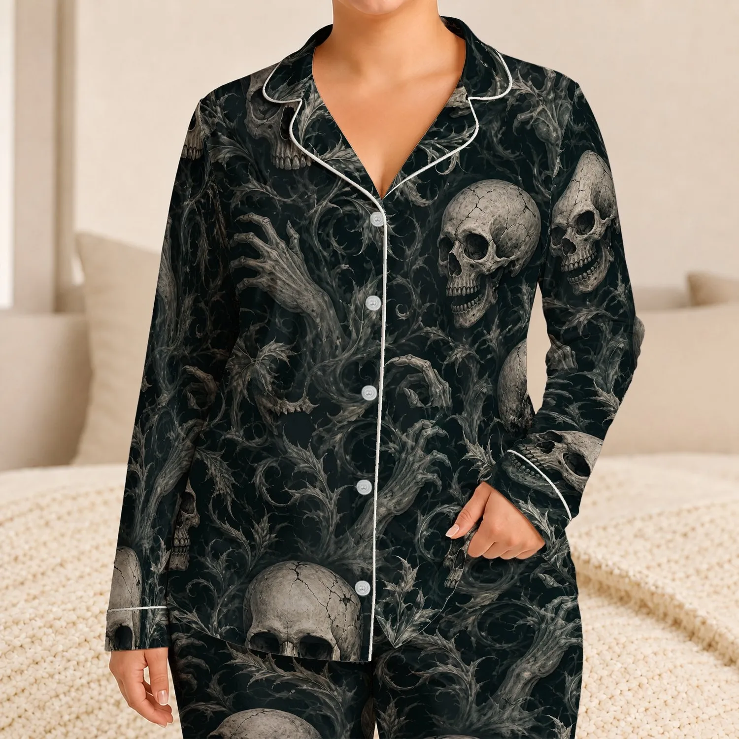 Plus Size Dark Gothic Skull And Ghost Hand Night Look For Halloween Nights Women Satin Pajamas Set - 1