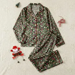 Women's Vintage Naive Deep Forest Green Ditsy Floral Pattern, Fuchsia Cream Brown Satin Pajamas Set