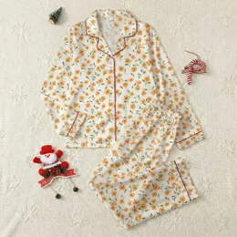 Cottagecore Lovers' Whimsical Creamy Off-White Yellow-Orange Daisy & Green Leaf Pattern Satin Pajamas Set