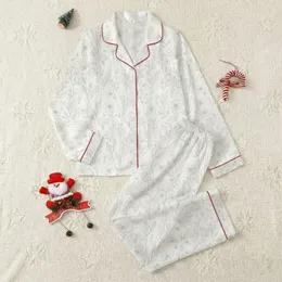 Women's Cream Greige Vintage Botanical Hand-Drawn Leaf Wildflower Berry Sprig Design Satin Pajamas Set