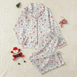 Delicate Floral Dream: Muted Terracotta Blue Pink Blossom & Vine Motif on Silver-Grey - Wearable Fabric Satin Short-Sleeve Pajamas Set