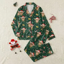 Highland Cow Fans' Festive Forest Green Pattern with Santa Hat Cows & Vintage Christmas Lights Satin Pajamas Set