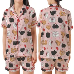 Cat Mom Women's Valentine Illustrative Cuddling Cats & Red Hearts Polyester Spandex Pajamas Set Satin Short-Sleeve Pajamas Set
