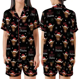 Highland Cow Christmas Design: Festive Santa Hat Pattern with Rustic Plaid & MERRY Christmas Text Satin Short-Sleeve Pajamas Set