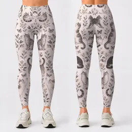 Ivory Cat Doodle Motifs for Yoga, Pilates and Everyday Errands for Cat Lovers Leggings