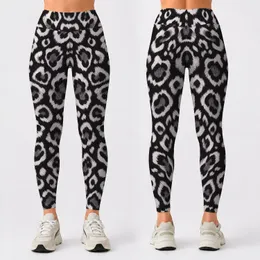 Black And White Leopard Spots For Chic Everyday Summer Style Leggings