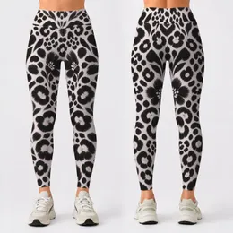 Black And White Floral Spot Motif For Everyday Casual Style And Weekend Wear For Her Leggings