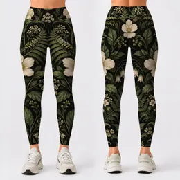 Dark Botanical Blooms for Everyday Outings and Relaxed Weekend Style for Nature Lovers Leggings
