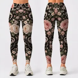 Vintage Rose Bouquets for Romantic Garden Strolls and Everyday Cottagecore Living Leggings