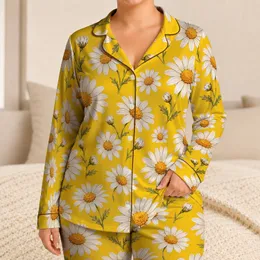 White Daisy Blooms on Golden Yellow for Sunny Summer Lounging and Coastal Getaways Satin Pajamas Set
