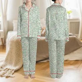Women's Sweet Vintage Sage Green Ditsy Floral Pattern Hand-Drawn Wildflowers Satin Pajamas Set